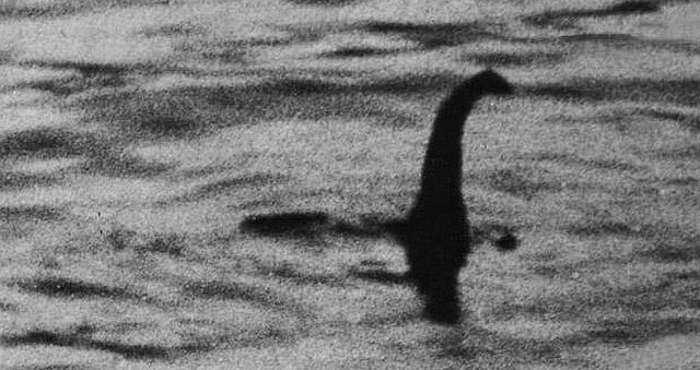ネッシーはネス湖に生息する未確認生物