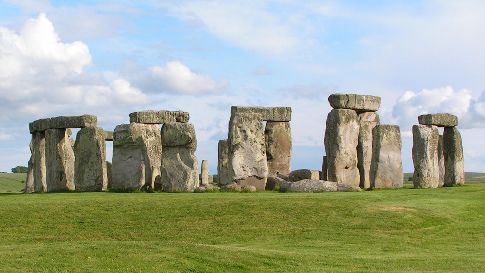 超古代の遺物か?イギリスのストーンヘンジ