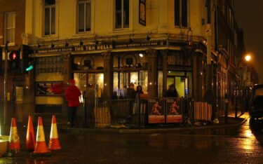 切り裂きジャックの犠牲者の幽霊が出る！？ロンドンの心霊パブ「The Ten Bells」